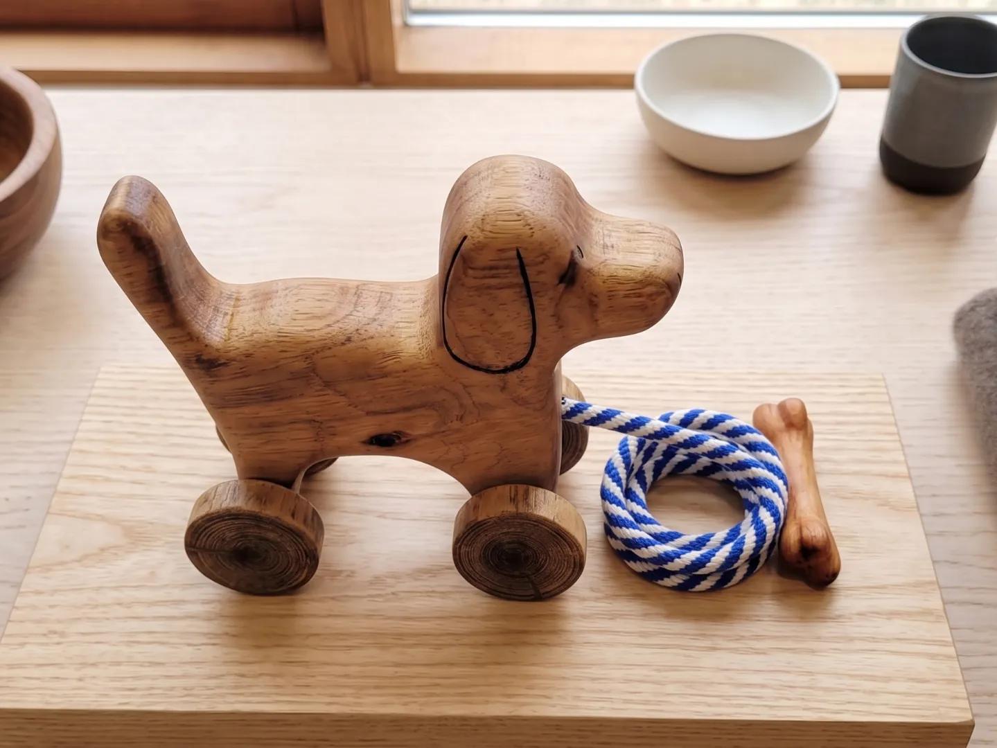 perrito de madera