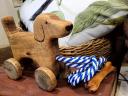 perrito de madera